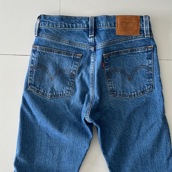 Wedgie Straight Fit Women’s Jeans - Picture 4 of 6